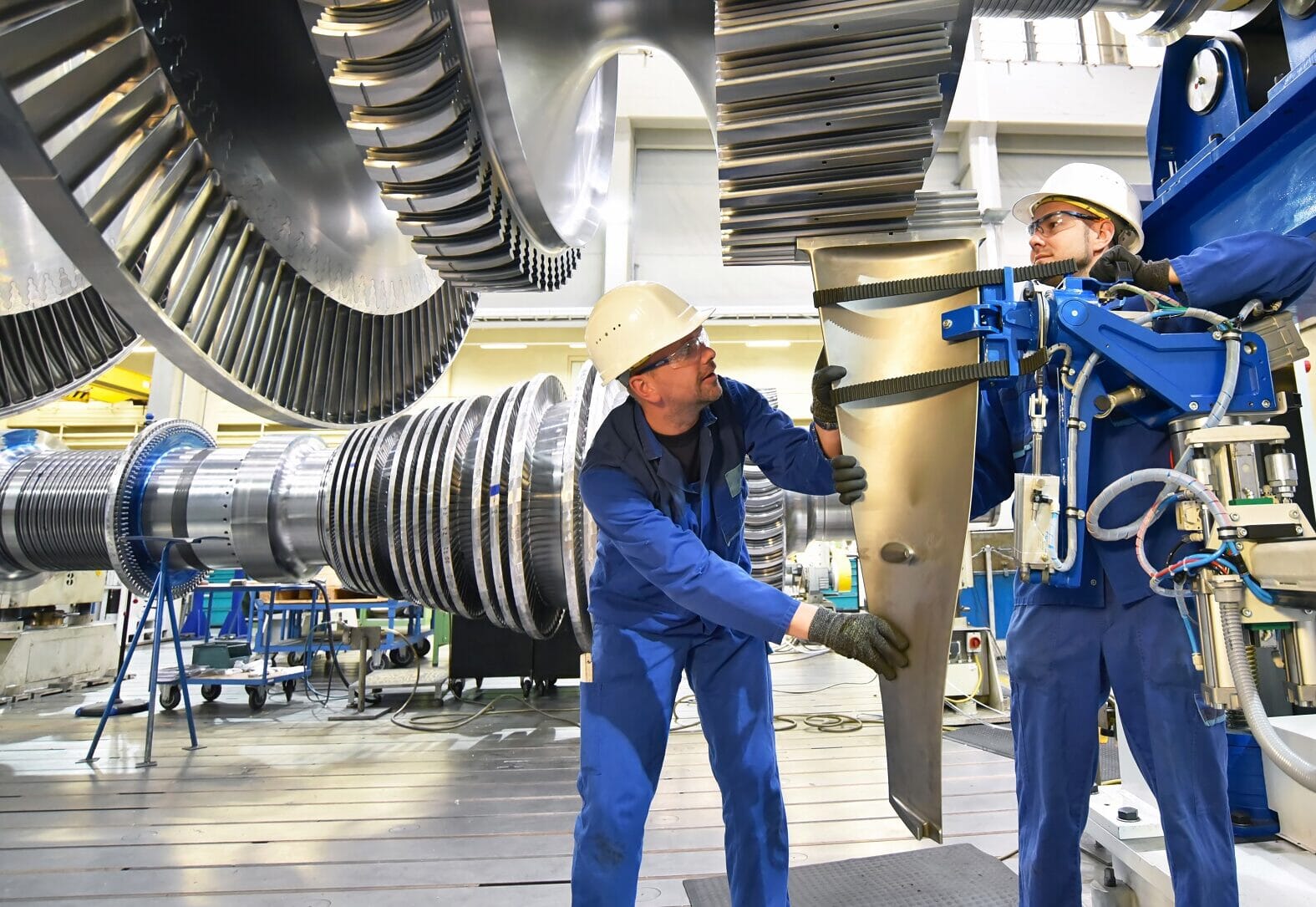 Workers,Assembling,And,Constructing,Gas,Turbines,In,A,Modern,Industrial | Any Shape 3D Printing Service